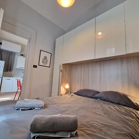 Apartment Casa Din Din
