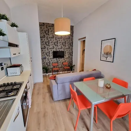 Apartment Casa Din Din Turin